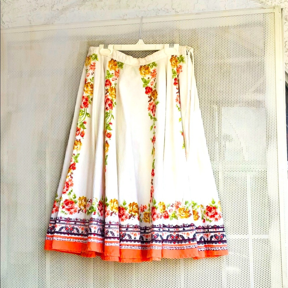 White Floral Skirt By “Blue Plate”.